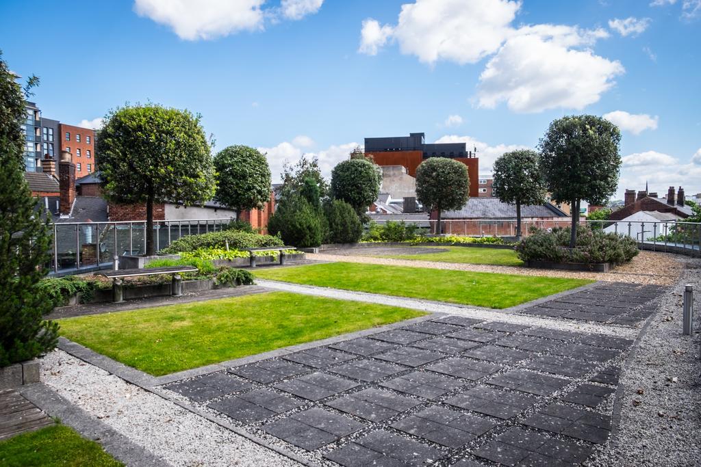 Kspace @ West One Sheffield Bagian luar foto